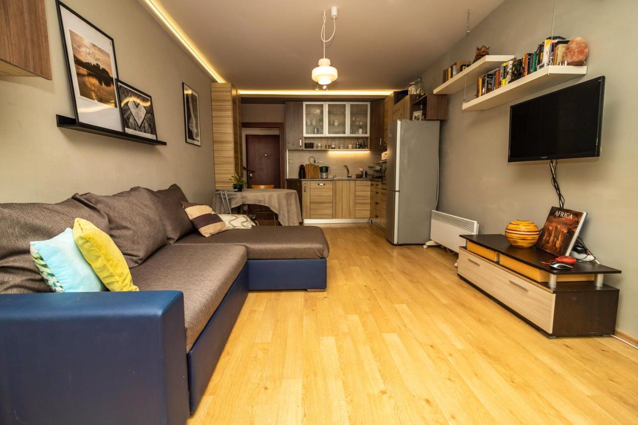 Tsar Guitar Aprt / Metro Station Apartment โซเฟีย ภายนอก รูปภาพ