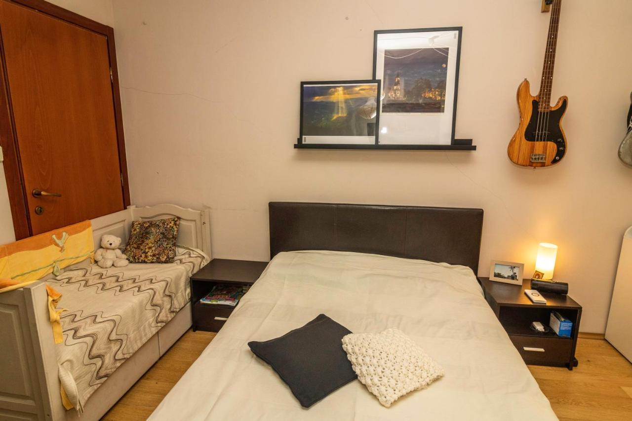 Tsar Guitar Aprt / Metro Station Apartment โซเฟีย ภายนอก รูปภาพ